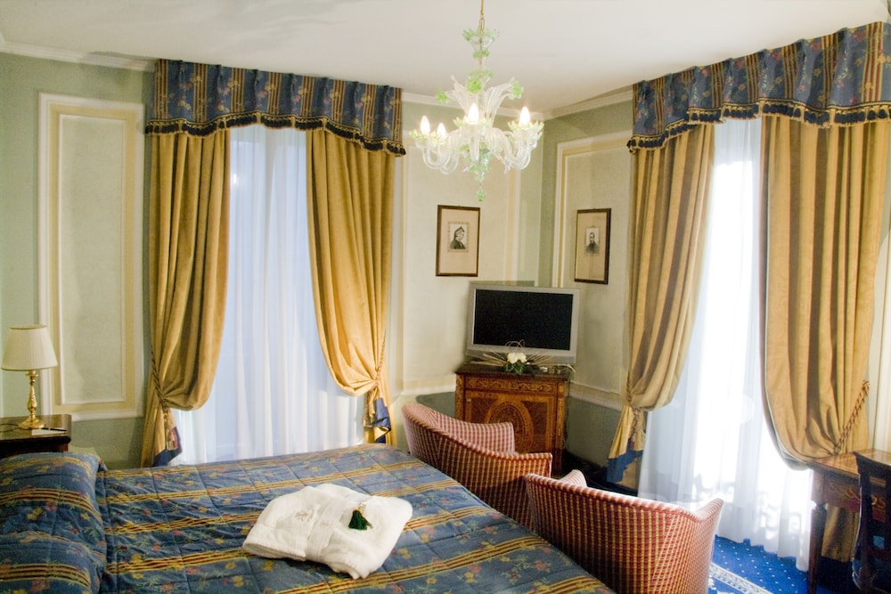 Double or Twin Room, Garden View - Photo 3