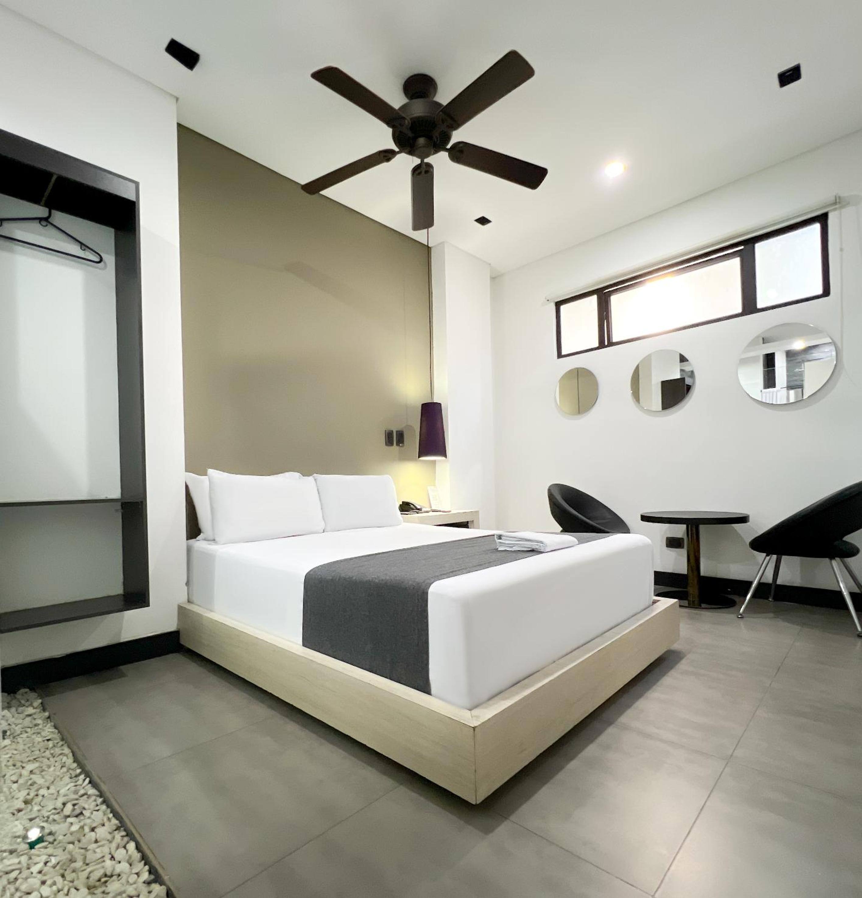 Standard Double Room with Fan photo 1