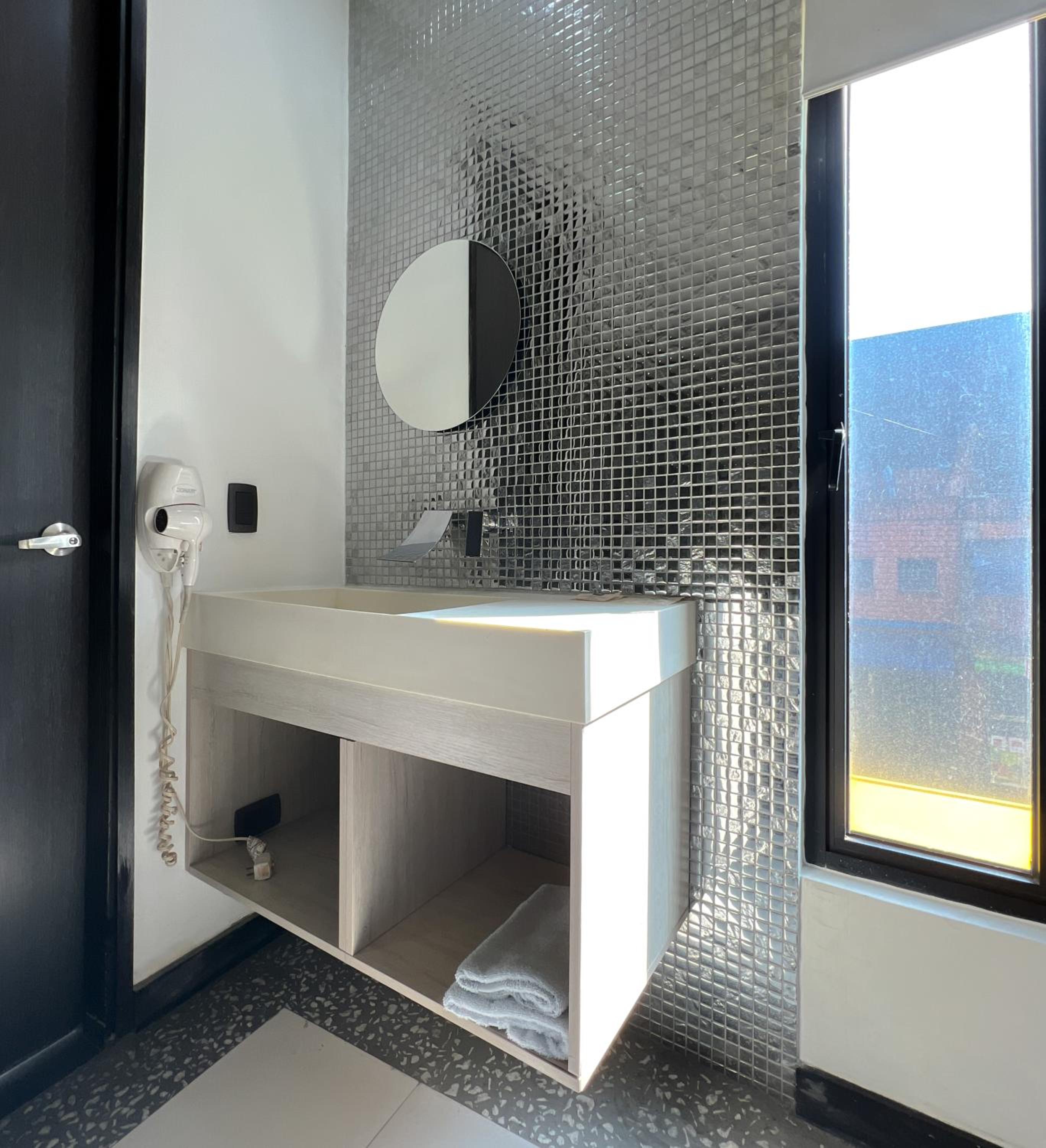 Double Room with Spa Bath photo 2