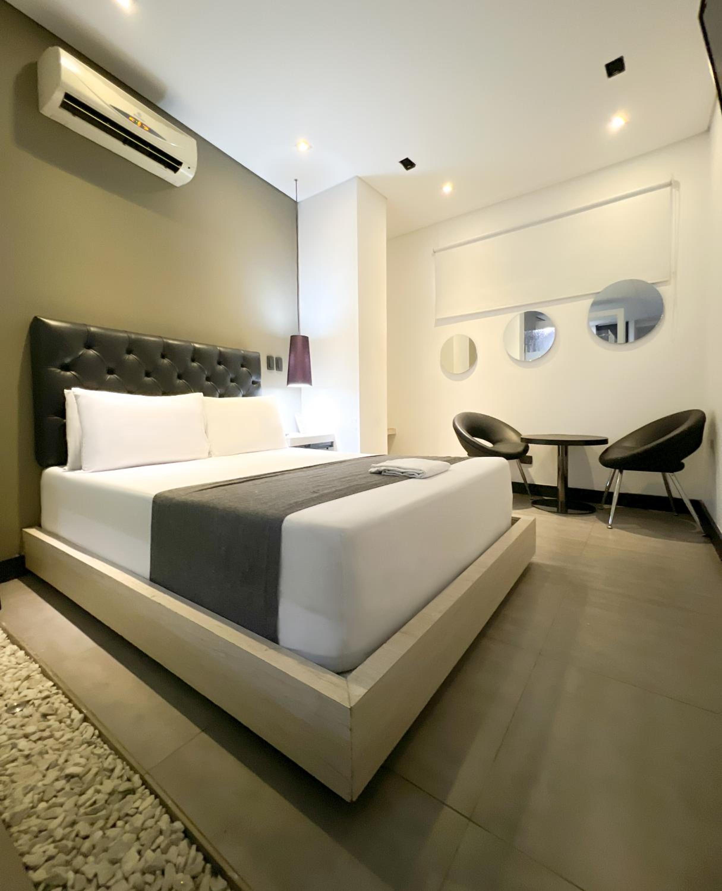 Double Room with Spa Bath photo 1