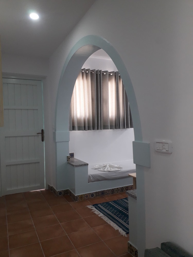 Family Room, Balcony photo 2
