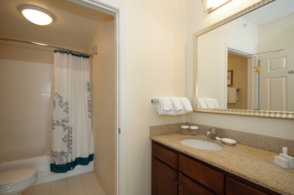 Suite, 1 Bedroom - Photo 5