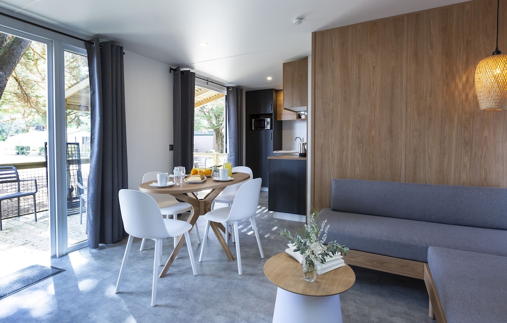 Mobile Home, 3 Bedrooms photo 1
