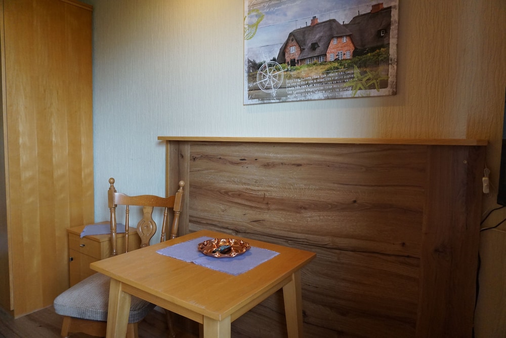 Standard Single Room, Garden View