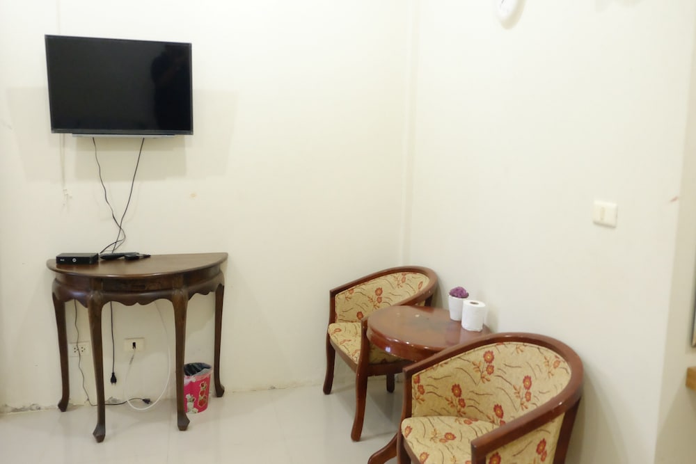 Standard Twin Room photo 2