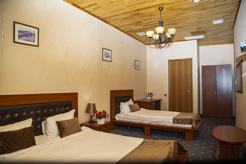 Standard Double Or Twin Room photo 2