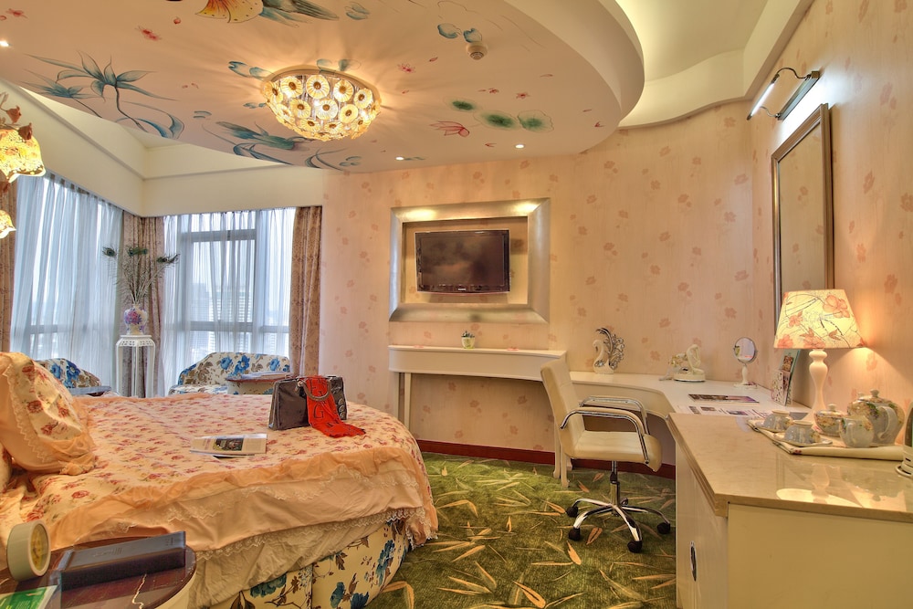 Executive Deluxe Room（Circle bed） photo 1