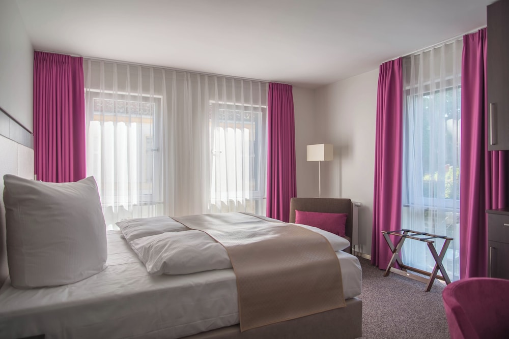 Premium Double Room, Partial Lake View photo 1