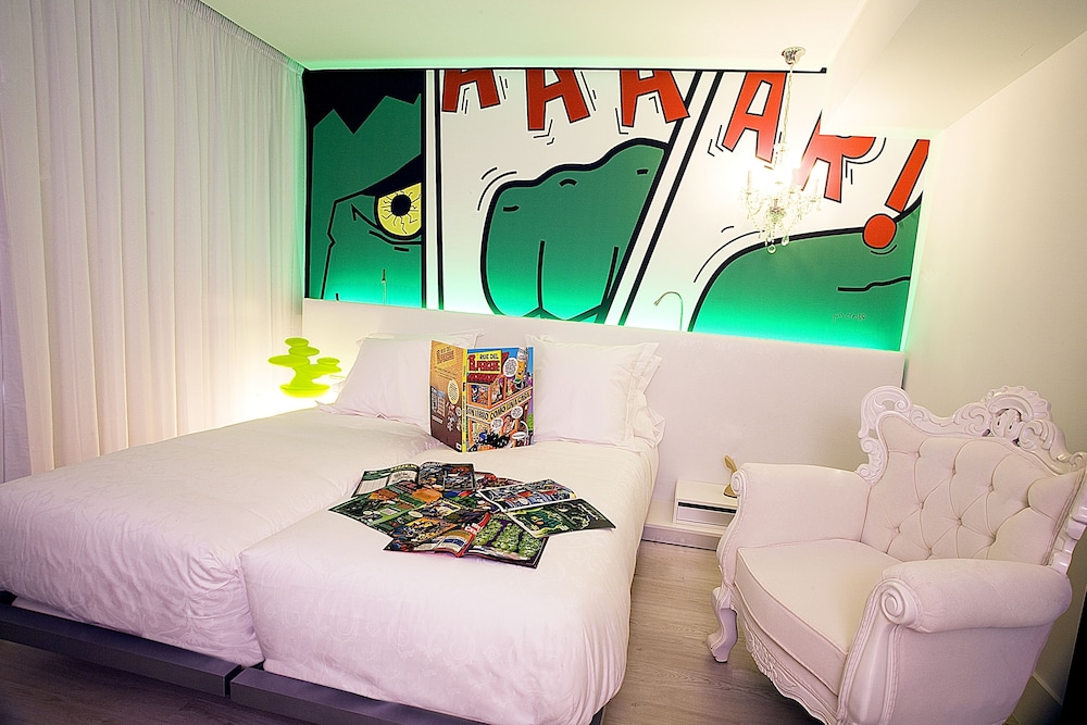 Standard Double or Twin Room - Photo 4