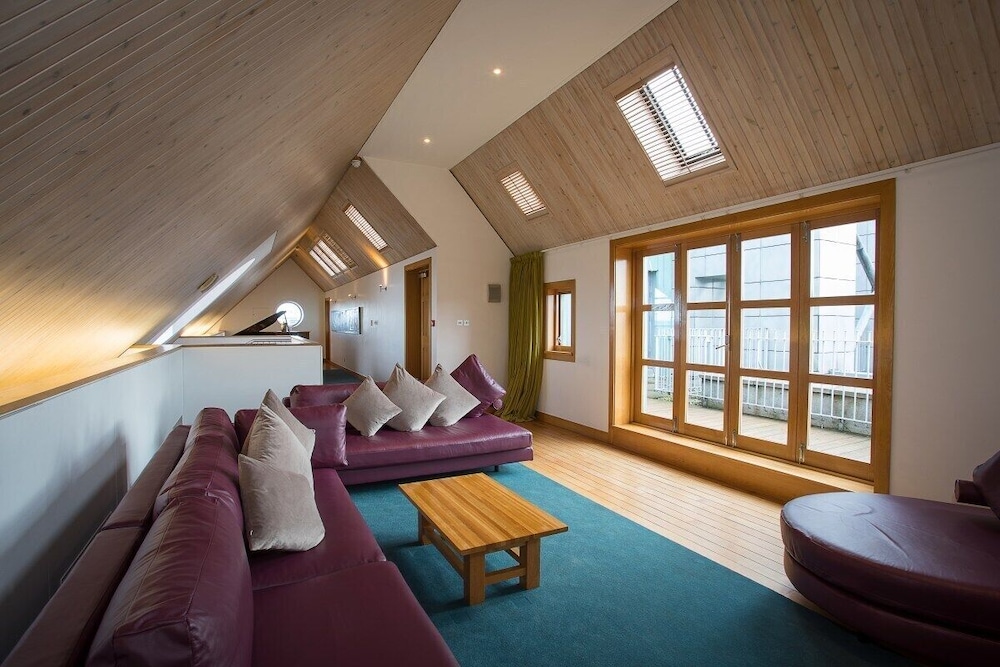 Premium Penthouse photo 1