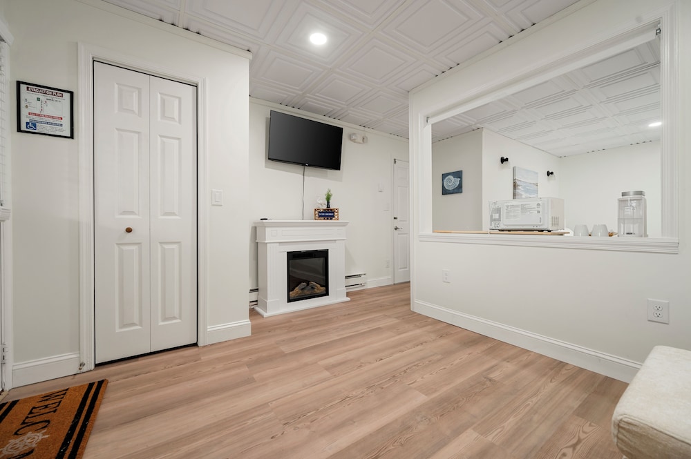 Driftwood Den photo 2
