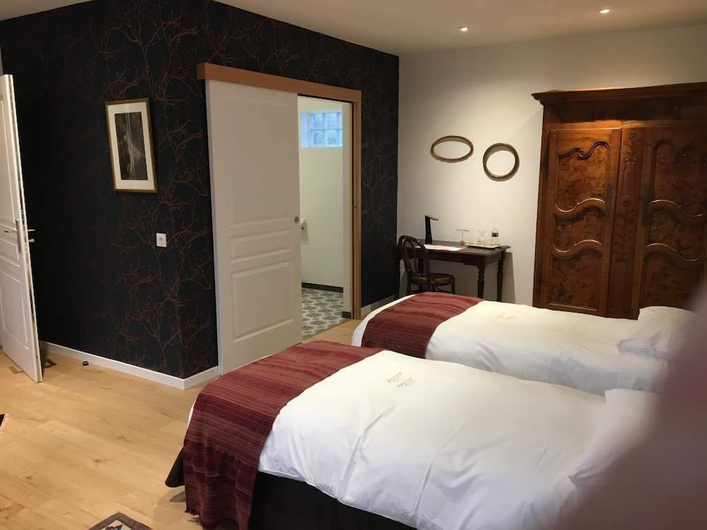 Deluxe Suite, 1 Bedroom, Accessible, Garden View (La Perle)