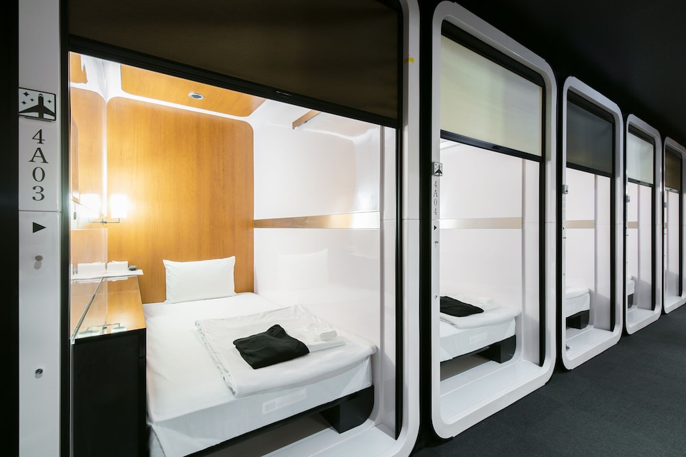 Male Only - Business Class Cabin photo 1