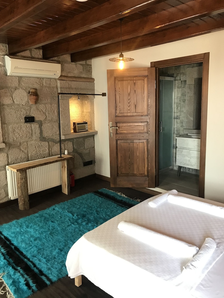 Standard Room photo 3