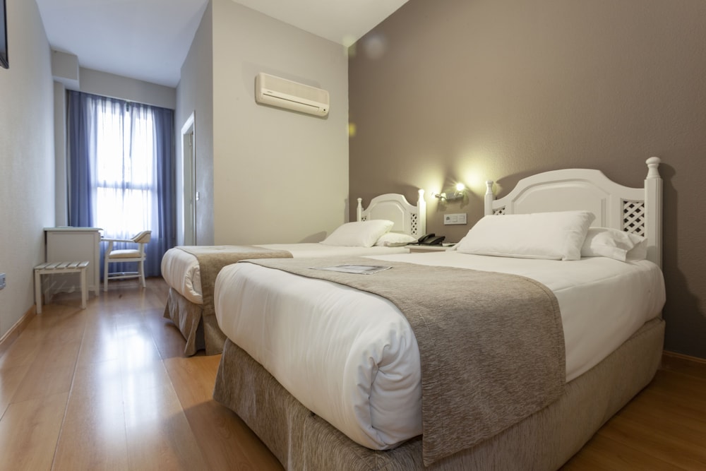 Economy Double Room Single Use, 1 Bedroom