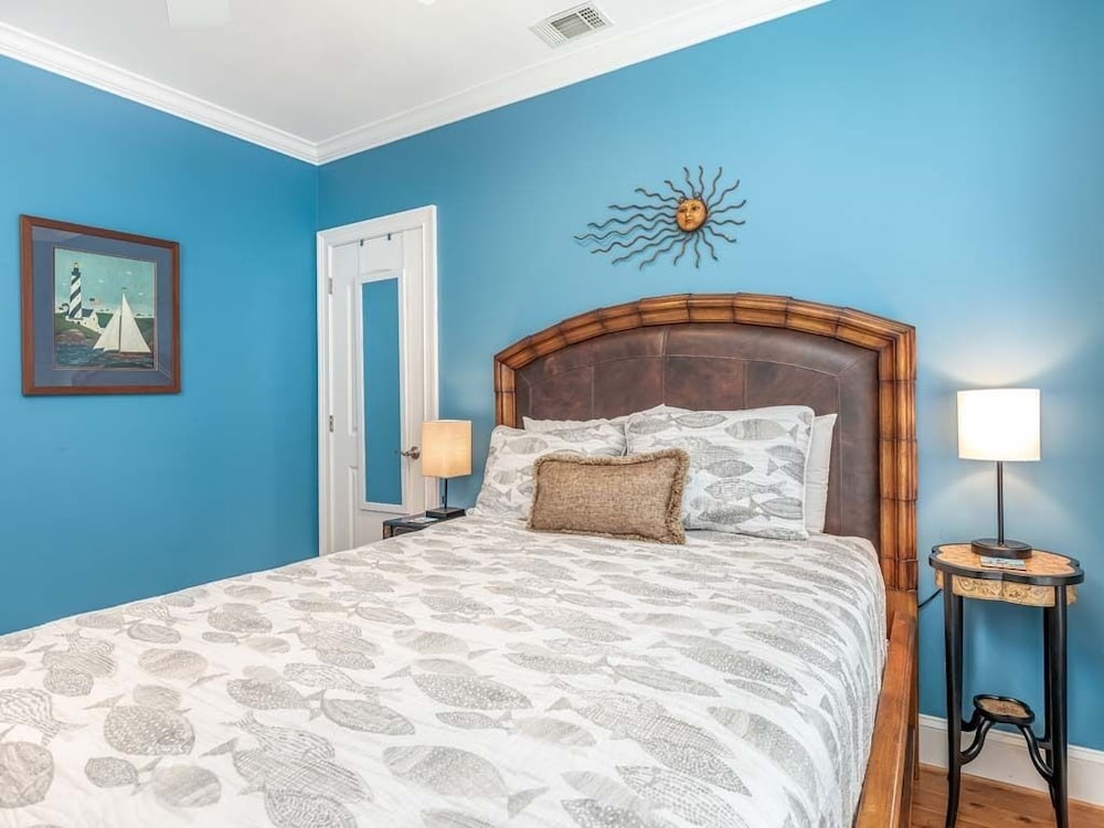 House, Multiple Beds, Kitchen, Ocean View