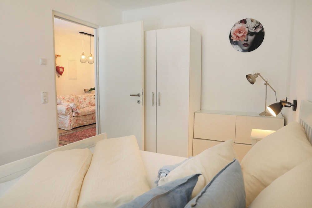 Deluxe Apartment photo 2