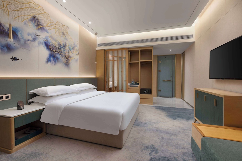 Executive Room, 1 King Bed, Non Smoking photo 1