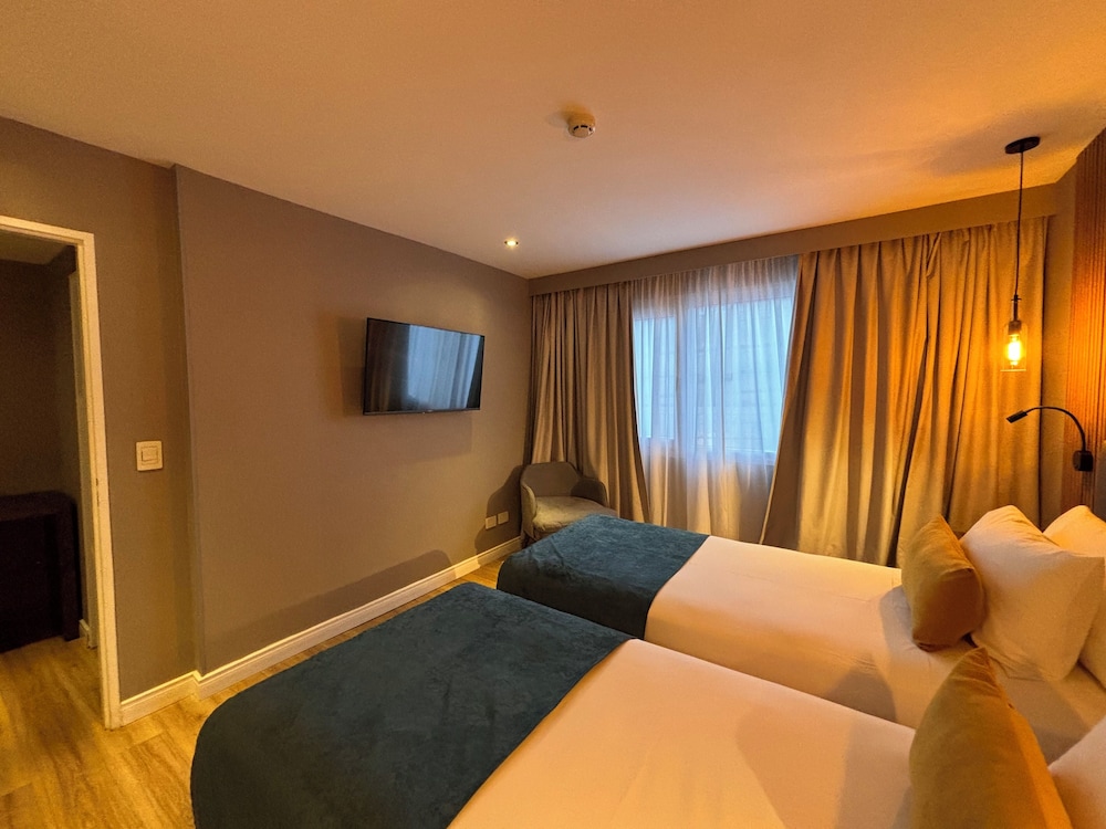 One-Bedroom Apartment (3 Adults)