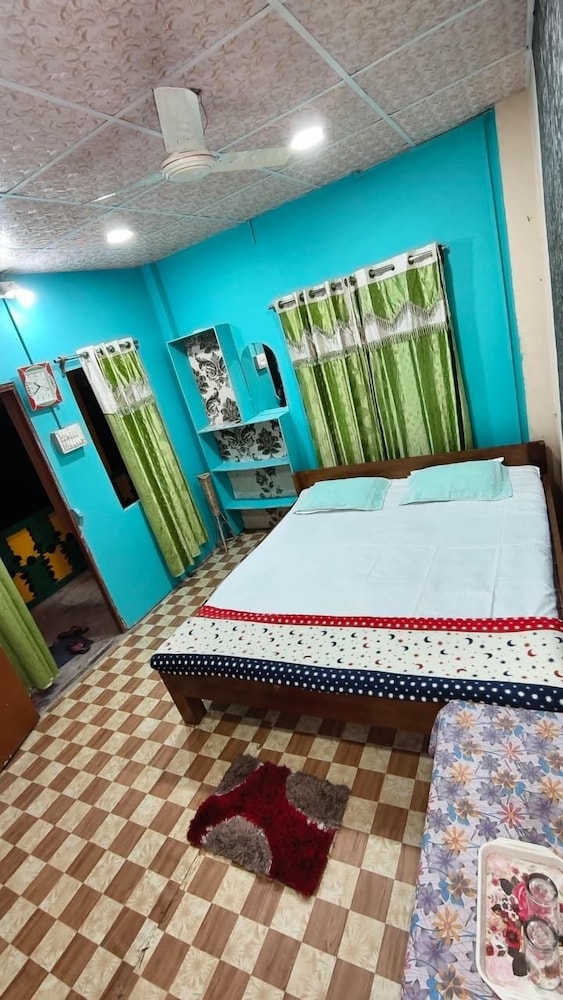 Family Single Room, Balcony, River View photo 3