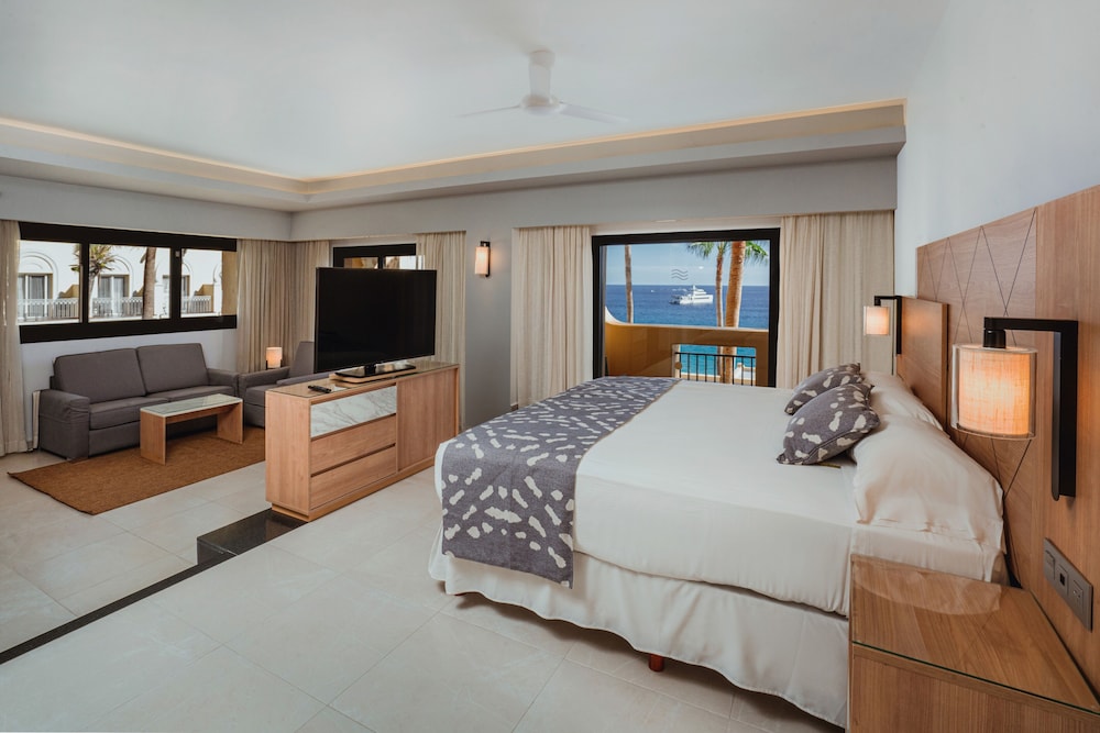 Suite, Ocean View (C)