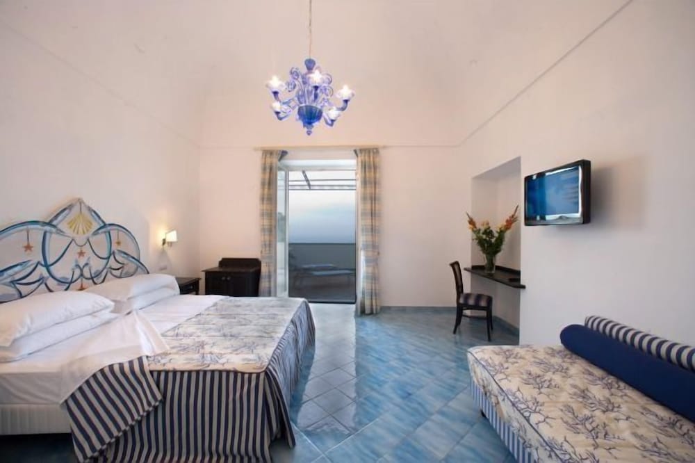 Quadruple Room, Balcony, Ocean View - Photo 4