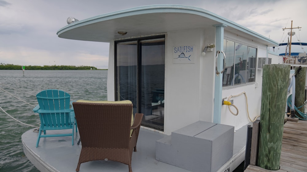 Standard Room, 1 Bedroom, Non Smoking, Private Bathroom (Sailfish Houseboat) photo 3