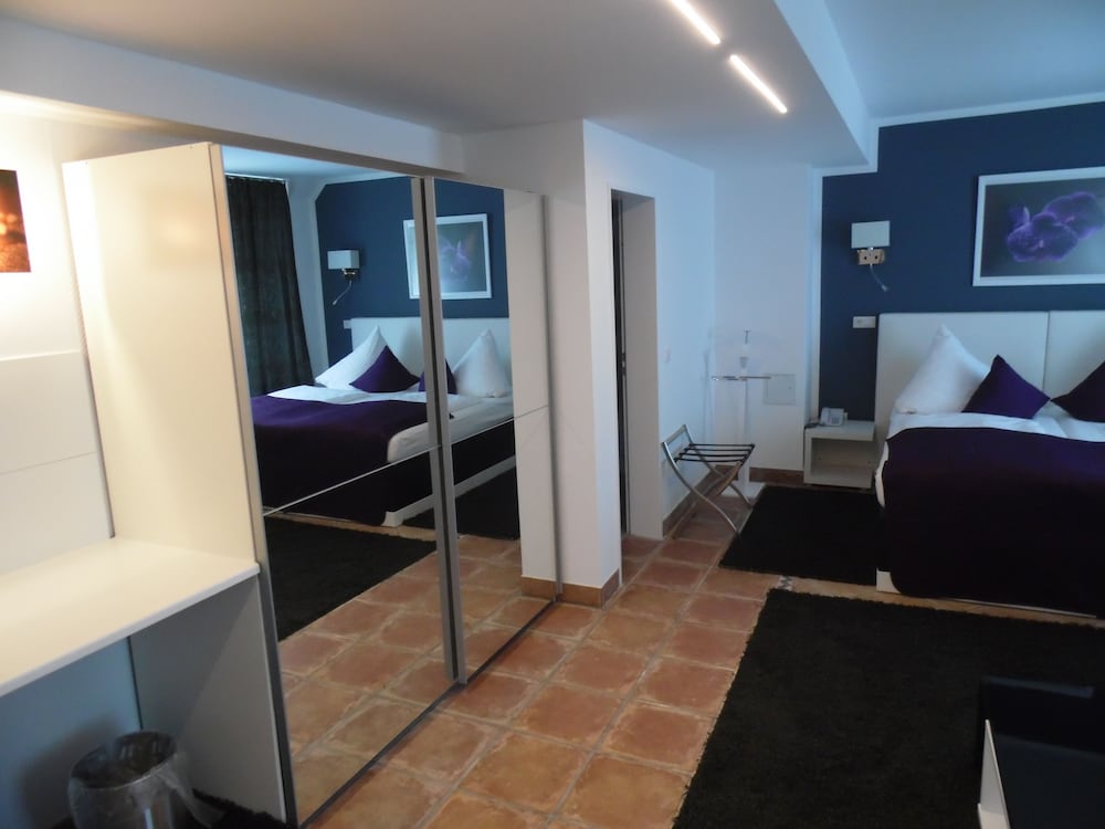 Double Room - Photo 2