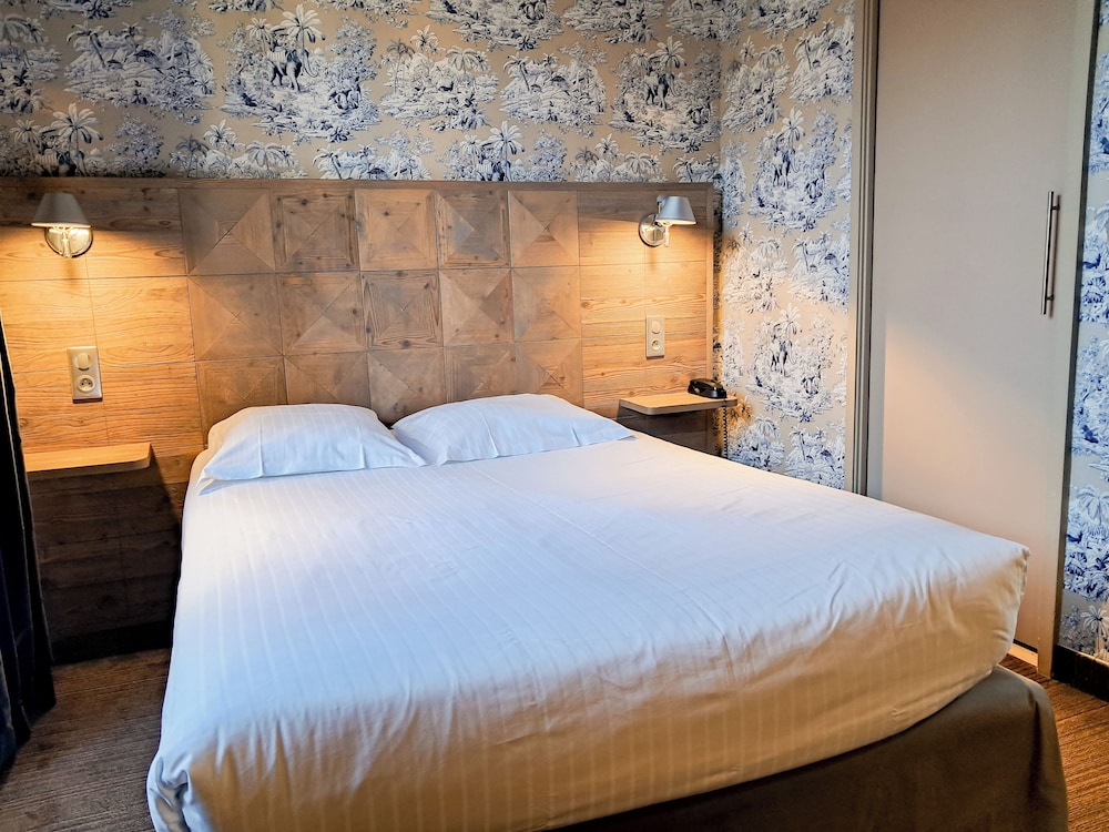 Standard Double Room photo 2