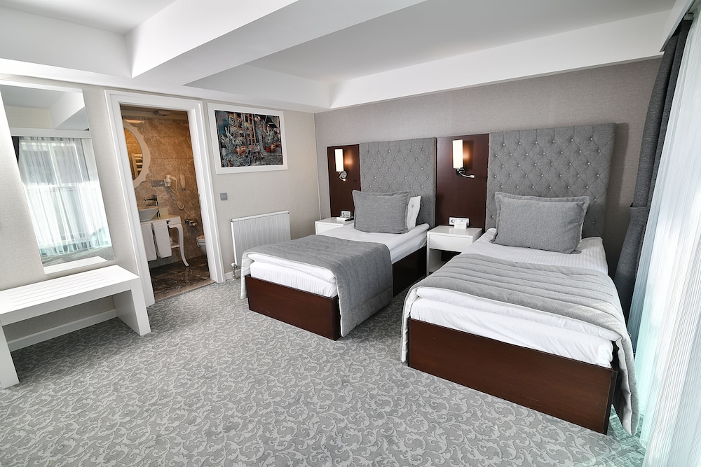 Standard Twin Room photo 3
