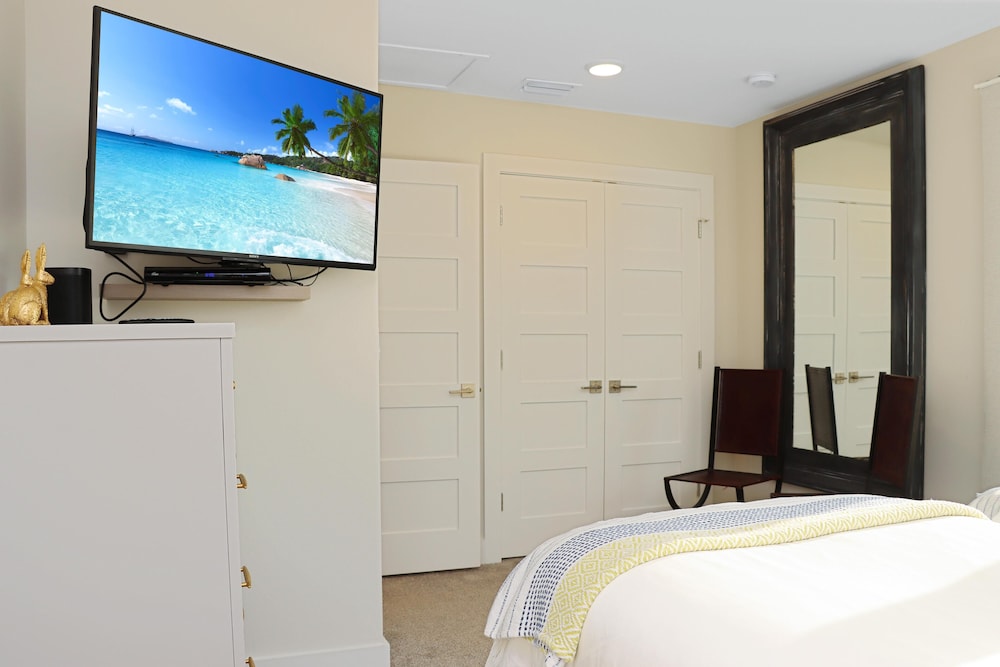House, Multiple Beds (Barrier Dunes 281 Branch Office)