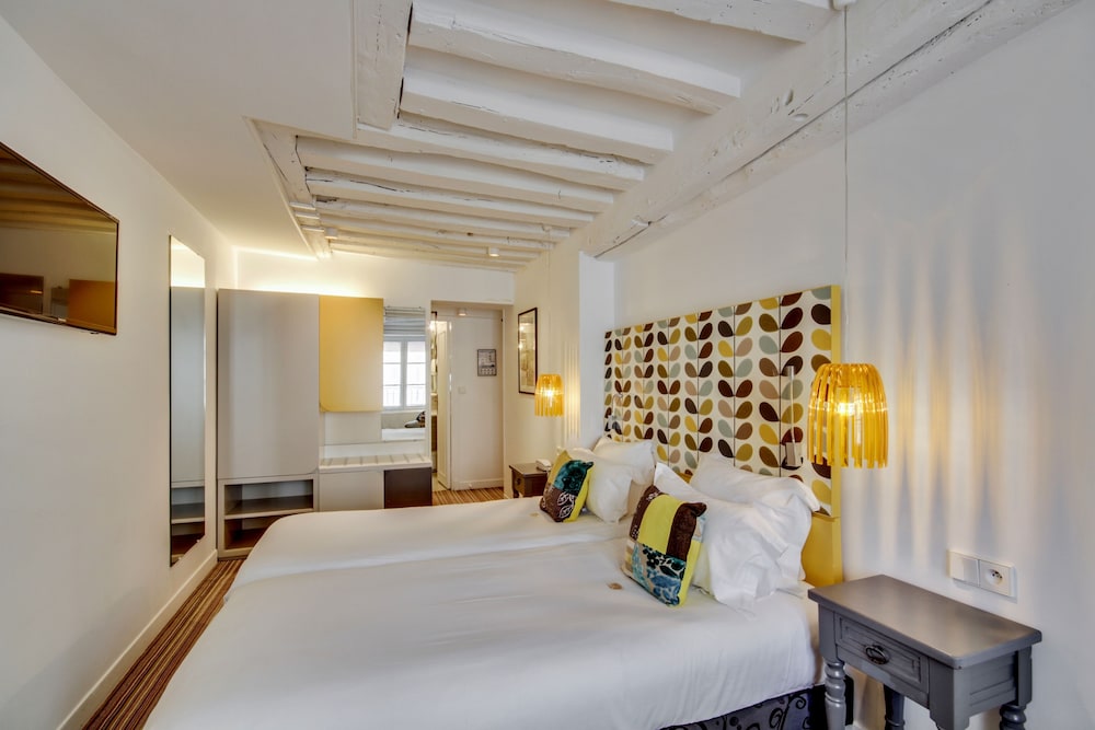 Deluxe Double or Twin Room photo 2
