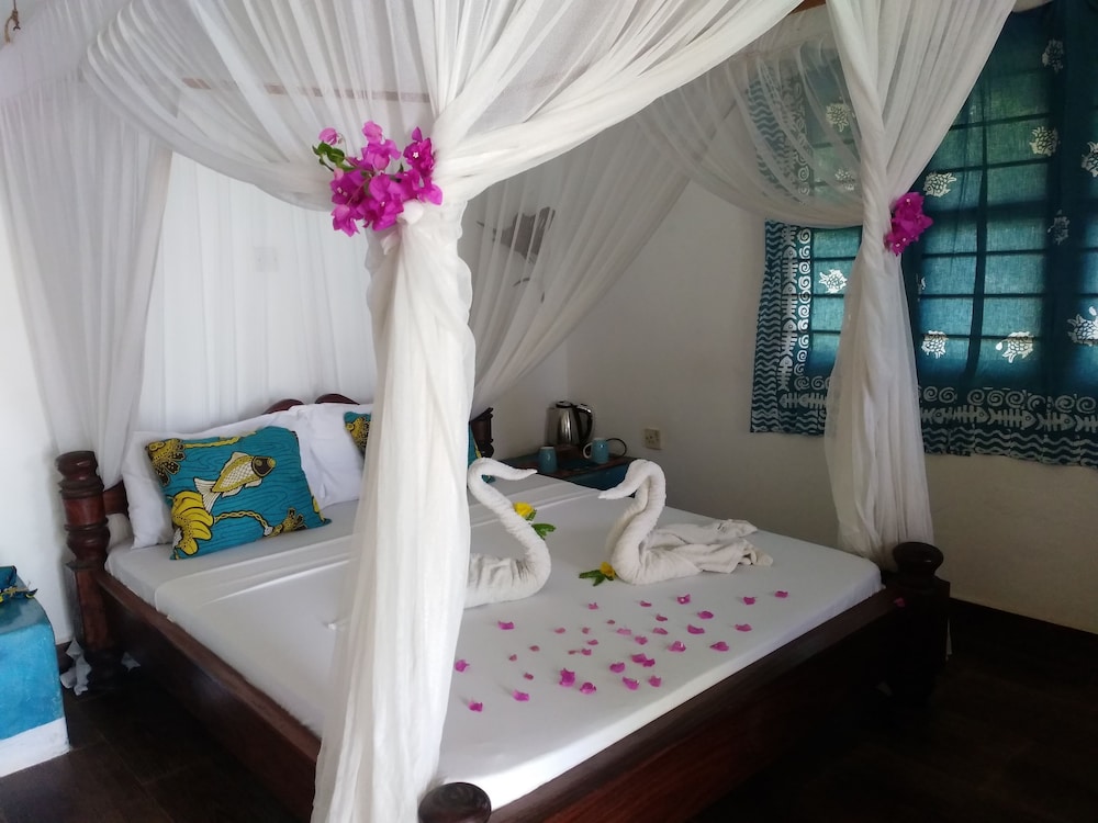 Standard Room, 1 Queen Bed, Non Smoking, Ocean View photo 1