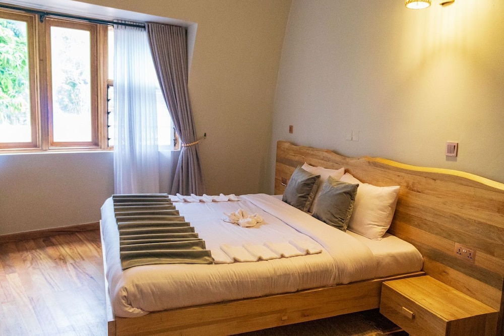Luxury Double Room, Balcony, Lake View photo 3