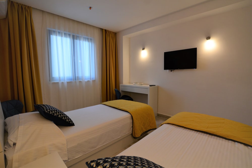 Premium Single Room