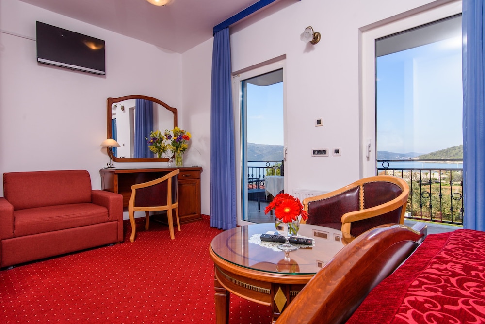 Exclusive Double Room photo 2