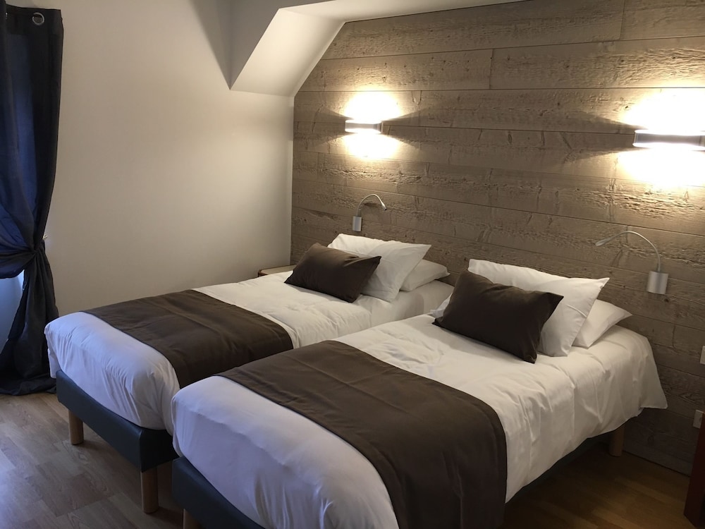 Standard Twin Room photo 3