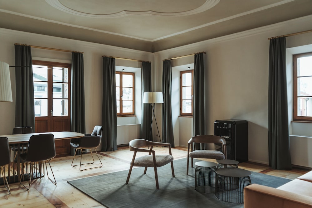 Deluxe Suite, Balcony, City View photo 1