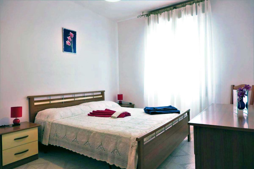 Classic Condo, 2 Bedrooms photo 1