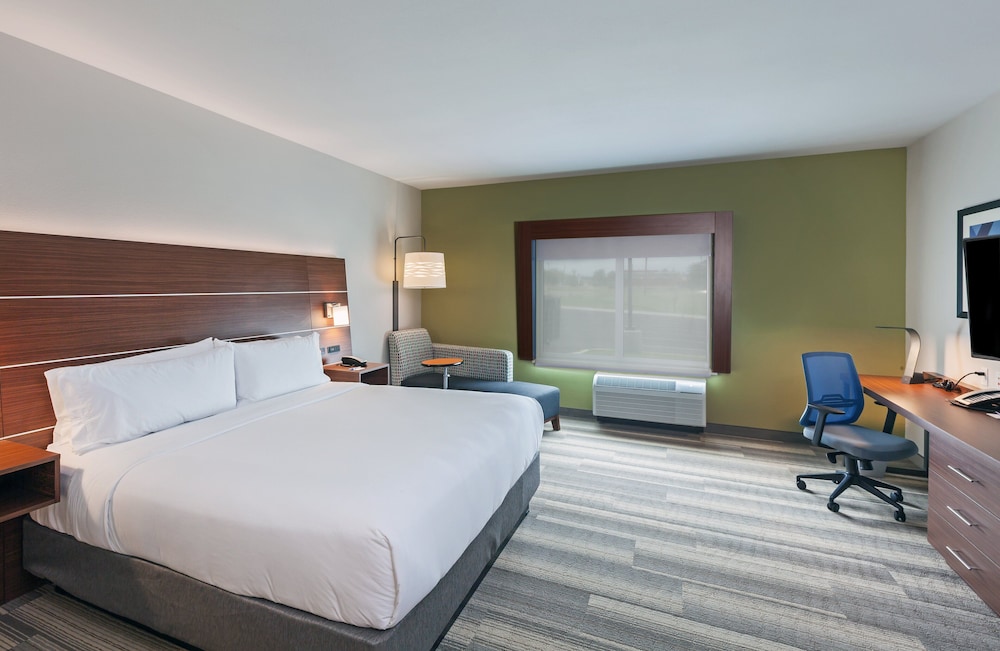 Standard Room, 1 King Bed, Accessible, Jetted Tub (Communications) photo 1