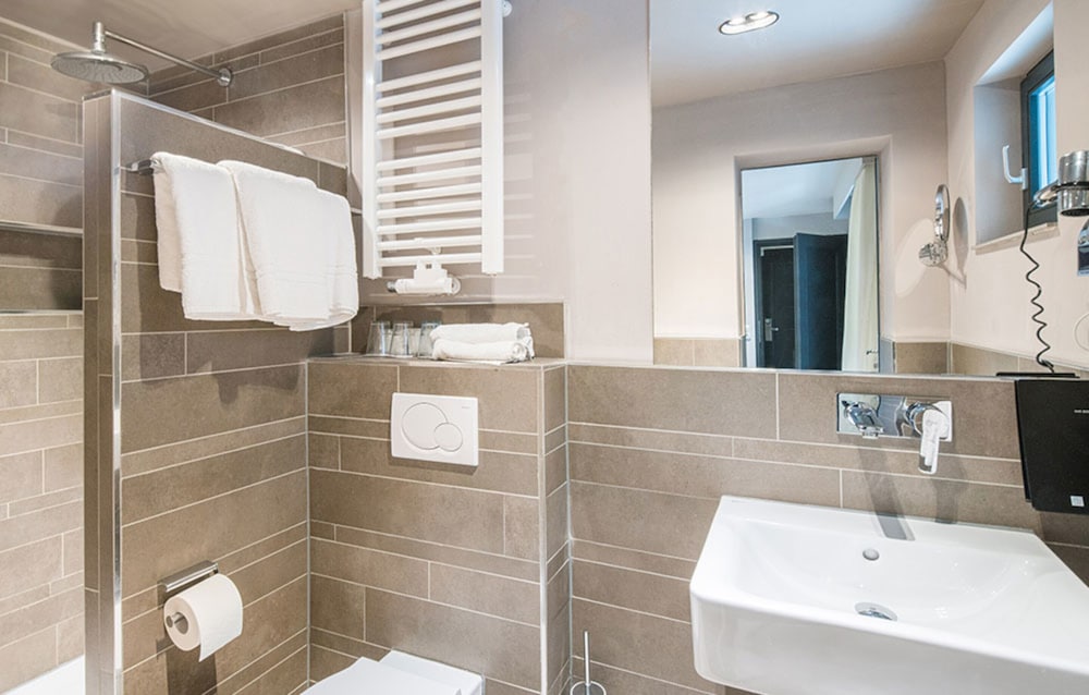 Standard Triple Room - Photo 2