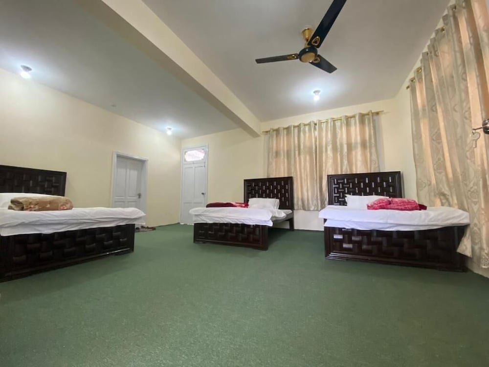 Standard Double or Twin Room - Photo 1