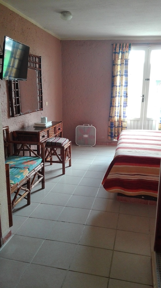 Double Room, 1 King Bed photo 3
