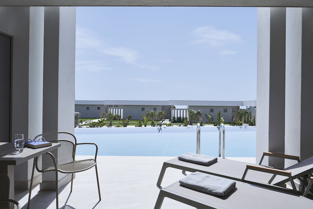 Deluxe Bungalow, Pool Access, Garden View (Swim up)