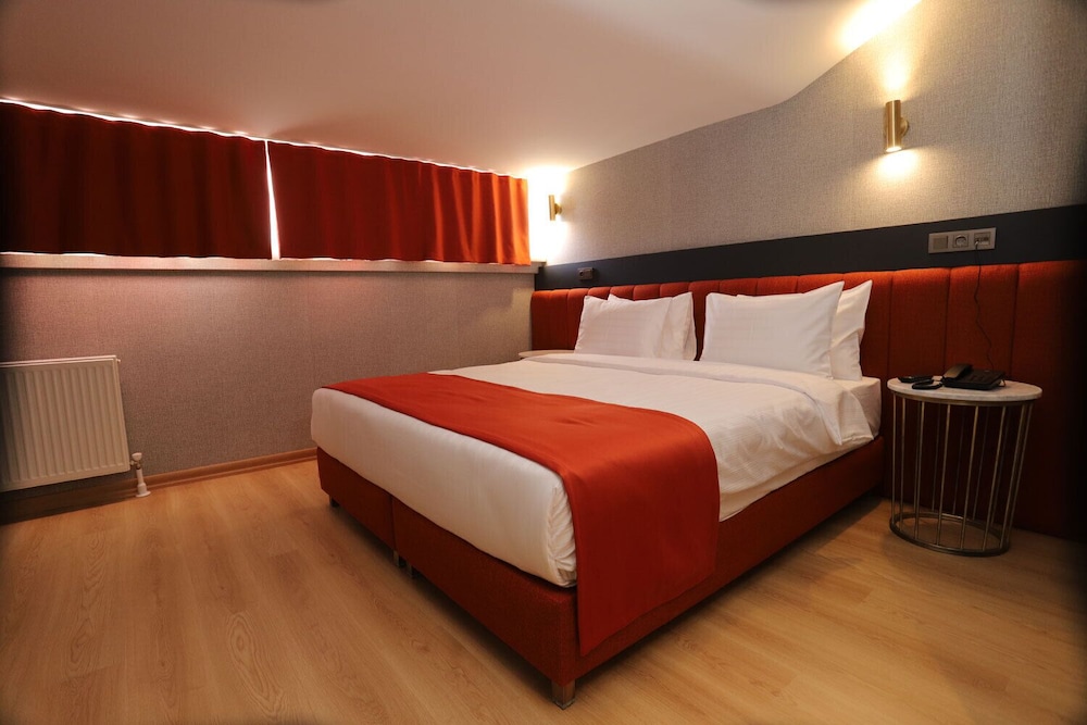 Economy Double Room photo 2