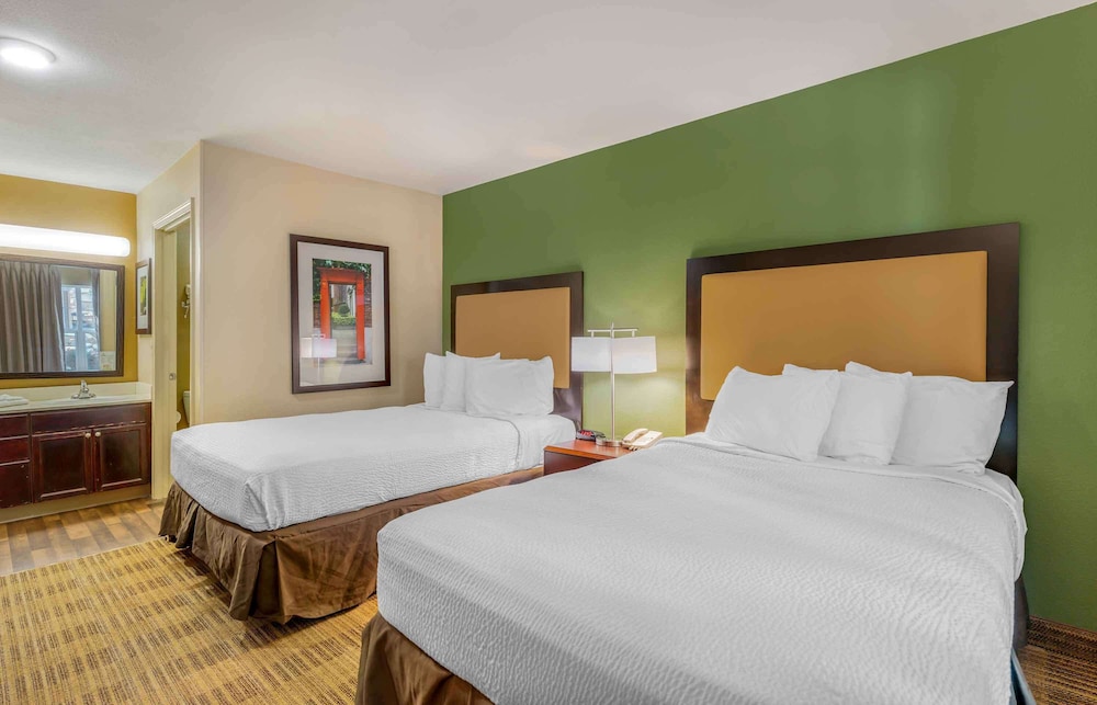 Deluxe Studio, Multiple Beds, Non Smoking - Photo 1
