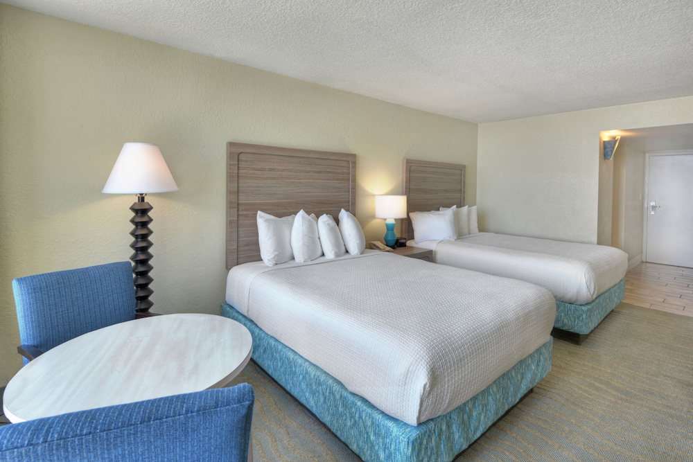 Ocean Suite Accessible - Photo 5