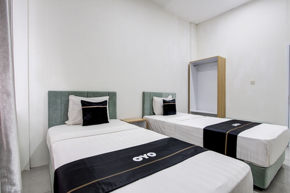 Standard Twin Room photo 2