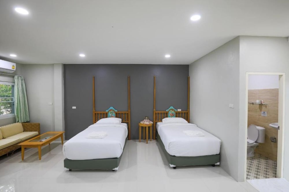 Deluxe Quadruple Room photo 3