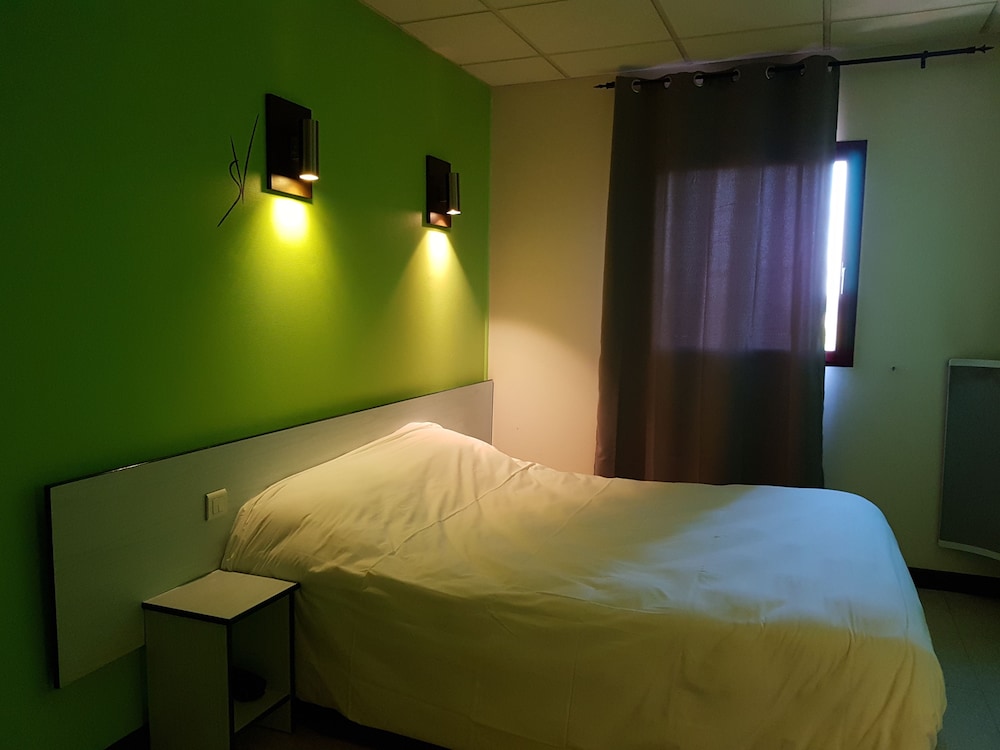 Double Room - Photo 2